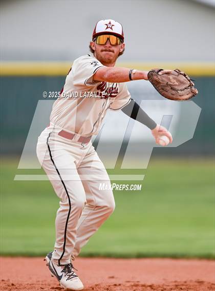 Thumbnail 3 in Fort Morgan @ Windsor (CHSAA 4A Regional Finals Game 2) photogallery.