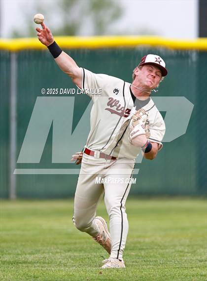 Thumbnail 1 in Fort Morgan @ Windsor (CHSAA 4A Regional Finals Game 2) photogallery.