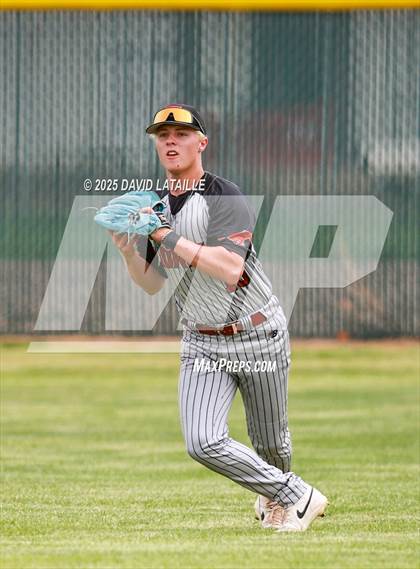 Thumbnail 2 in Fort Morgan @ Windsor (CHSAA 4A Regional Finals Game 2) photogallery.