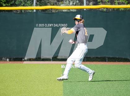 Thumbnail 1 in Flatirons Academy vs Akron (CHSAA 1A Championship) photogallery.