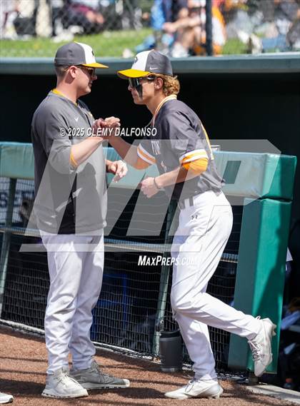 Thumbnail 2 in Flatirons Academy vs Akron (CHSAA 1A Championship) photogallery.