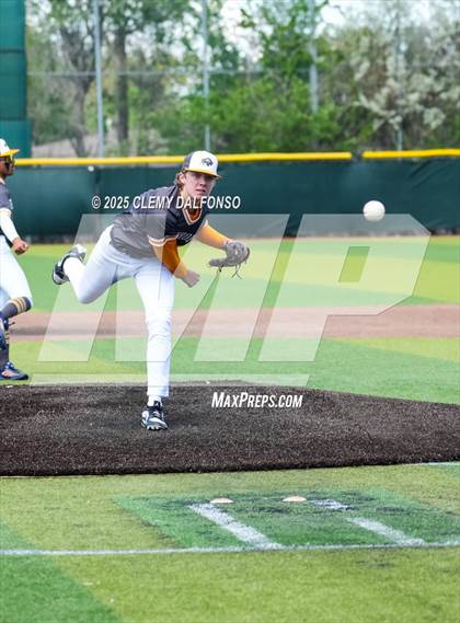 Thumbnail 3 in Flatirons Academy vs Akron (CHSAA 1A Championship) photogallery.
