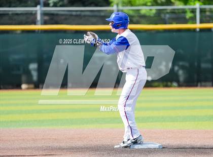 Thumbnail 2 in Flatirons Academy vs Akron (CHSAA 1A Championship) photogallery.