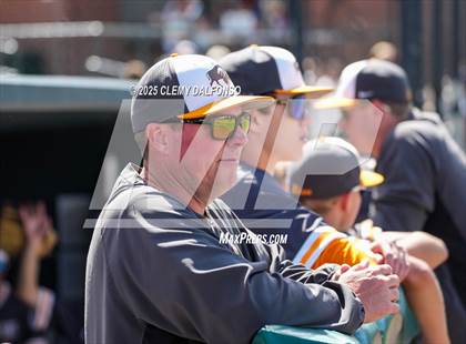 Thumbnail 2 in Flatirons Academy vs Akron (CHSAA 1A Championship) photogallery.