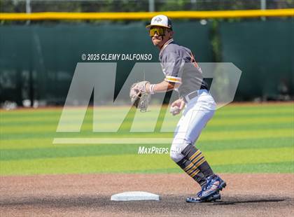 Thumbnail 2 in Flatirons Academy vs Akron (CHSAA 1A Championship) photogallery.