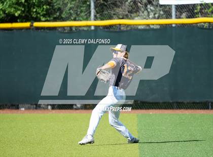Thumbnail 3 in Flatirons Academy vs Akron (CHSAA 1A Championship) photogallery.