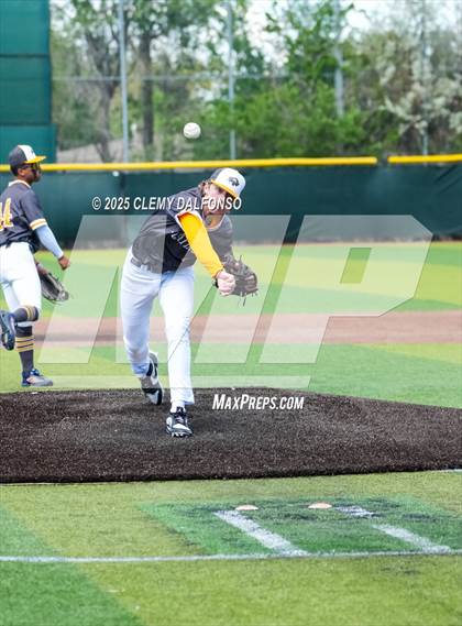 Thumbnail 1 in Flatirons Academy vs Akron (CHSAA 1A Championship) photogallery.
