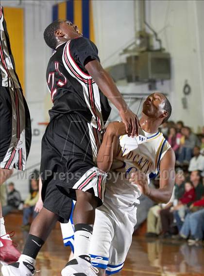 Thumbnail 3 in Wood vs. Salesian (Gridley Invitational) photogallery.