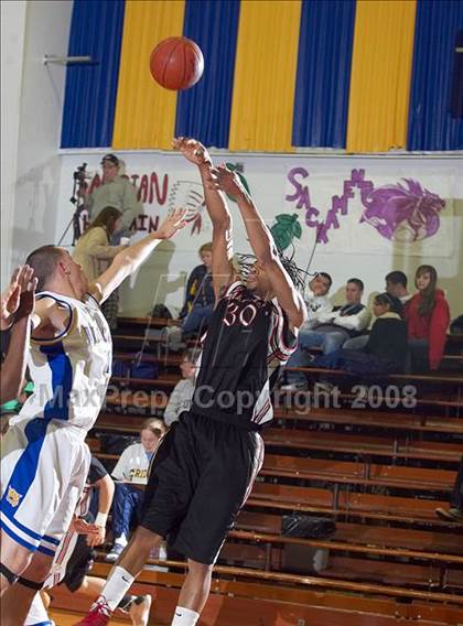 Thumbnail 3 in Wood vs. Salesian (Gridley Invitational) photogallery.