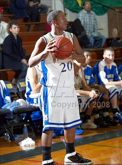 Thumbnail 2 in Wood vs. Salesian (Gridley Invitational) photogallery.