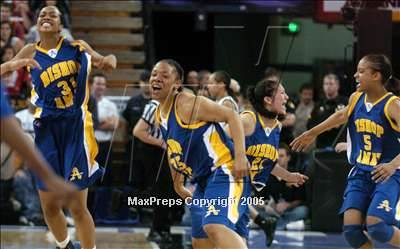 Thumbnail 2 in Bishop Amat vs. St. Mary's-Stockton (State D3 Final)#3 photogallery.