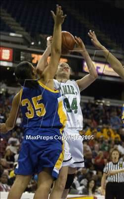 Thumbnail 2 in Bishop Amat vs. St. Mary's-Stockton (State D3 Final)#3 photogallery.