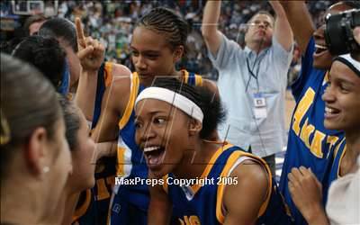 Thumbnail 2 in Bishop Amat vs. St. Mary's-Stockton (State D3 Final)#3 photogallery.