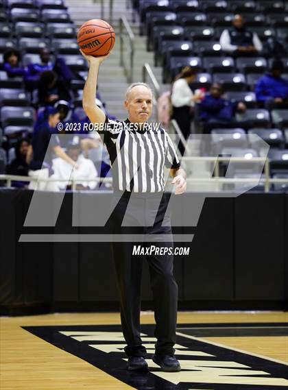 Thumbnail 3 in Malakoff vs. Millsap (Kaufman Holiday Tournament) photogallery.