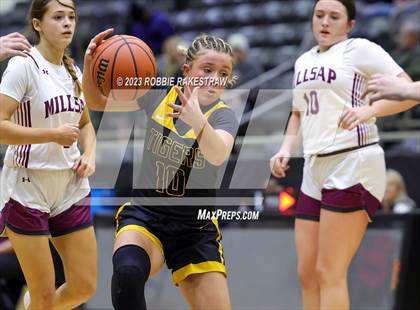 Thumbnail 1 in Malakoff vs. Millsap (Kaufman Holiday Tournament) photogallery.