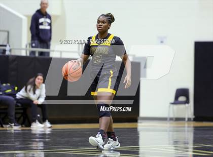 Thumbnail 2 in Malakoff vs. Millsap (Kaufman Holiday Tournament) photogallery.