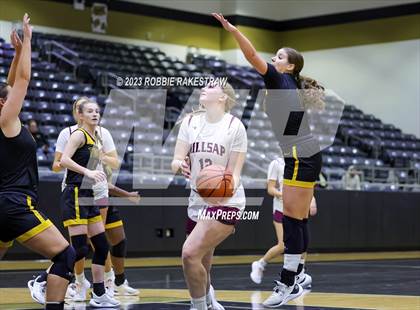 Thumbnail 3 in Malakoff vs. Millsap (Kaufman Holiday Tournament) photogallery.