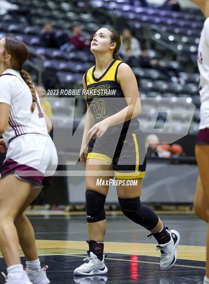 Thumbnail 3 in Malakoff vs. Millsap (Kaufman Holiday Tournament) photogallery.