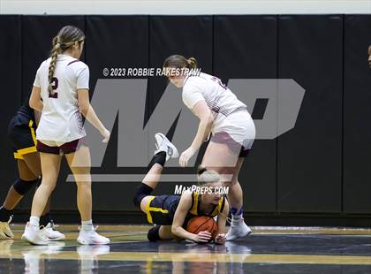 Thumbnail 1 in Malakoff vs. Millsap (Kaufman Holiday Tournament) photogallery.