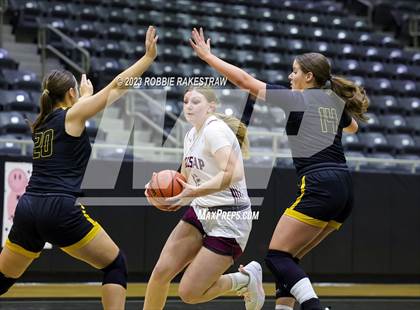 Thumbnail 3 in Malakoff vs. Millsap (Kaufman Holiday Tournament) photogallery.