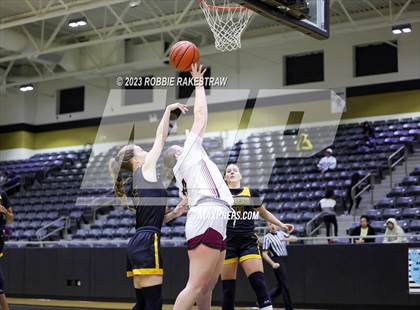 Thumbnail 1 in Malakoff vs. Millsap (Kaufman Holiday Tournament) photogallery.