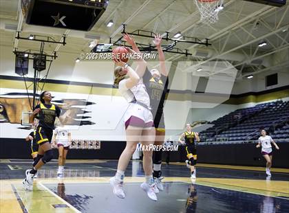 Thumbnail 3 in Malakoff vs. Millsap (Kaufman Holiday Tournament) photogallery.