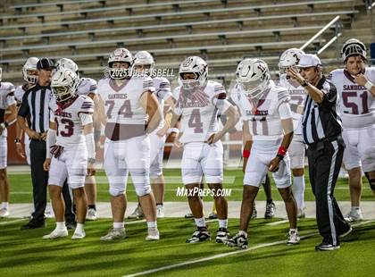 Thumbnail 2 in Grapeland vs. Deweyville (UIL 2A D2 Football Bi-District) photogallery.