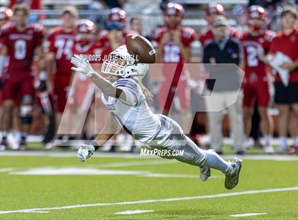 Thumbnail 2 in Grapeland vs. Deweyville (UIL 2A D2 Football Bi-District) photogallery.