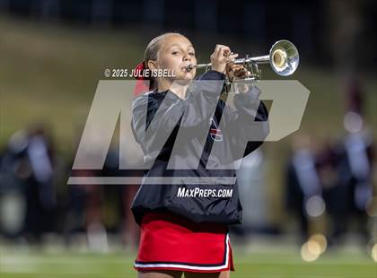 Thumbnail 1 in Grapeland vs. Deweyville (UIL 2A D2 Football Bi-District) photogallery.