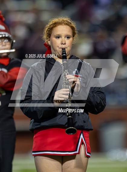 Thumbnail 2 in Grapeland vs. Deweyville (UIL 2A D2 Football Bi-District) photogallery.