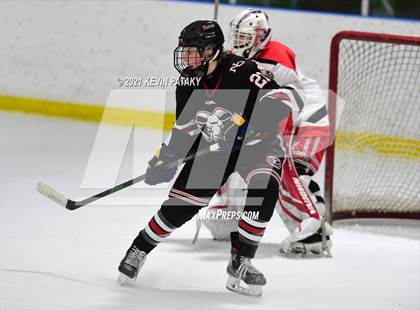 Thumbnail 3 in New Canaan @ Fairfield Warde/Ludlowe photogallery.