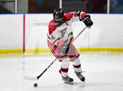 Thumbnail 2 in New Canaan @ Fairfield Warde/Ludlowe photogallery.