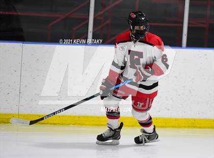 Thumbnail 1 in New Canaan @ Fairfield Warde/Ludlowe photogallery.