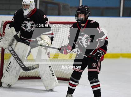Thumbnail 3 in New Canaan @ Fairfield Warde/Ludlowe photogallery.