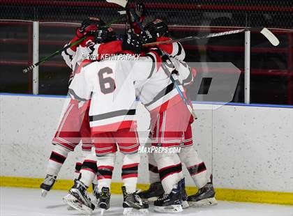 Thumbnail 2 in New Canaan @ Fairfield Warde/Ludlowe photogallery.