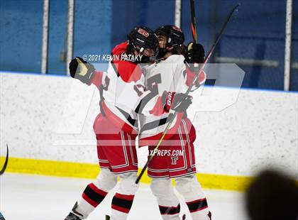 Thumbnail 2 in New Canaan @ Fairfield Warde/Ludlowe photogallery.