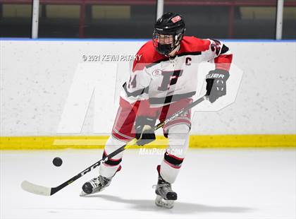 Thumbnail 3 in New Canaan @ Fairfield Warde/Ludlowe photogallery.