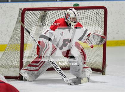 Thumbnail 1 in New Canaan @ Fairfield Warde/Ludlowe photogallery.