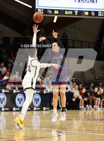 Thumbnail 3 in Neumann-Goretti vs. Cardinal O'Hara  (PCL Semifinal) photogallery.