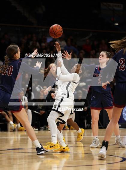 Thumbnail 3 in Neumann-Goretti vs. Cardinal O'Hara  (PCL Semifinal) photogallery.