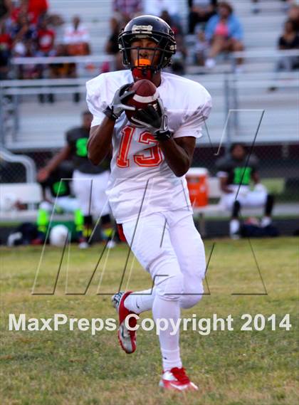 Thumbnail 2 in 757 Senior Bowl  photogallery.
