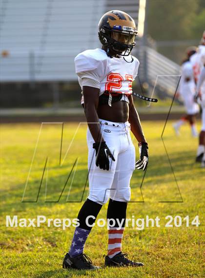 Thumbnail 2 in 757 Senior Bowl  photogallery.