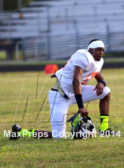 Thumbnail 1 in 757 Senior Bowl  photogallery.
