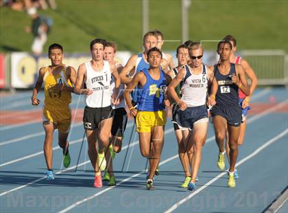 Thumbnail 1 in CIF State Track and Field Championships (Day 2 - Boys 1600m) photogallery.