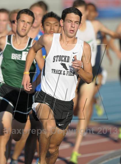 Thumbnail 2 in CIF State Track and Field Championships (Day 2 - Boys 1600m) photogallery.