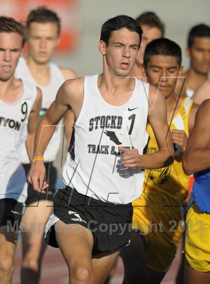 Thumbnail 1 in CIF State Track and Field Championships (Day 2 - Boys 1600m) photogallery.