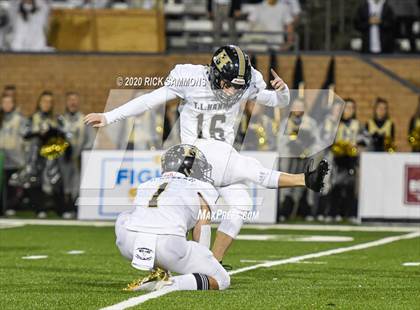 Thumbnail 2 in T.L. Hanna @ Dutch Fork (SCHSL Class AAAAA Final) photogallery.