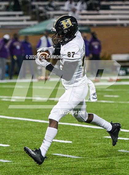 Thumbnail 2 in T.L. Hanna @ Dutch Fork (SCHSL Class AAAAA Final) photogallery.