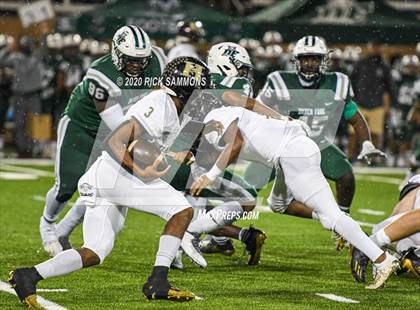 Thumbnail 3 in T.L. Hanna @ Dutch Fork (SCHSL Class AAAAA Final) photogallery.