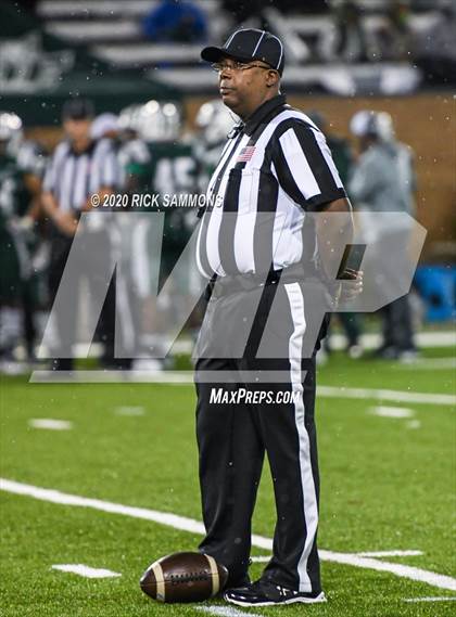 Thumbnail 2 in T.L. Hanna @ Dutch Fork (SCHSL Class AAAAA Final) photogallery.